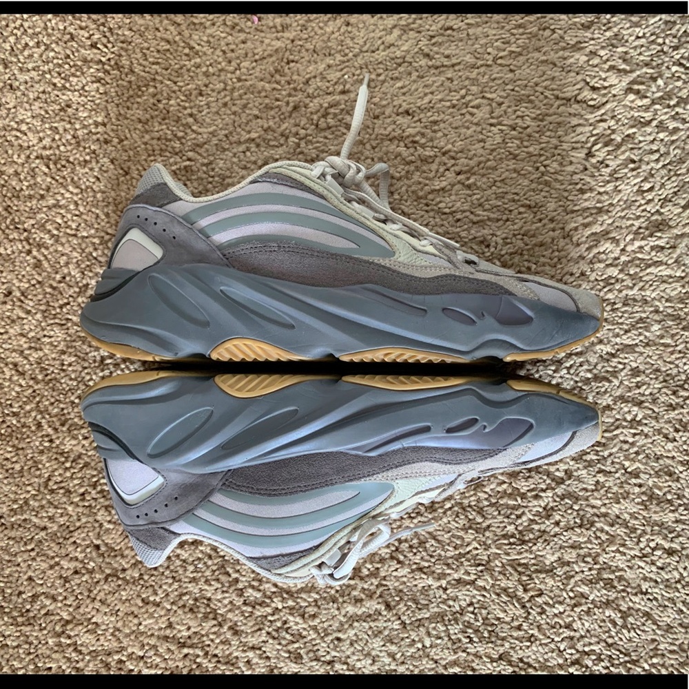 Yeezy Boost 700 V2 ‘Tephra’
